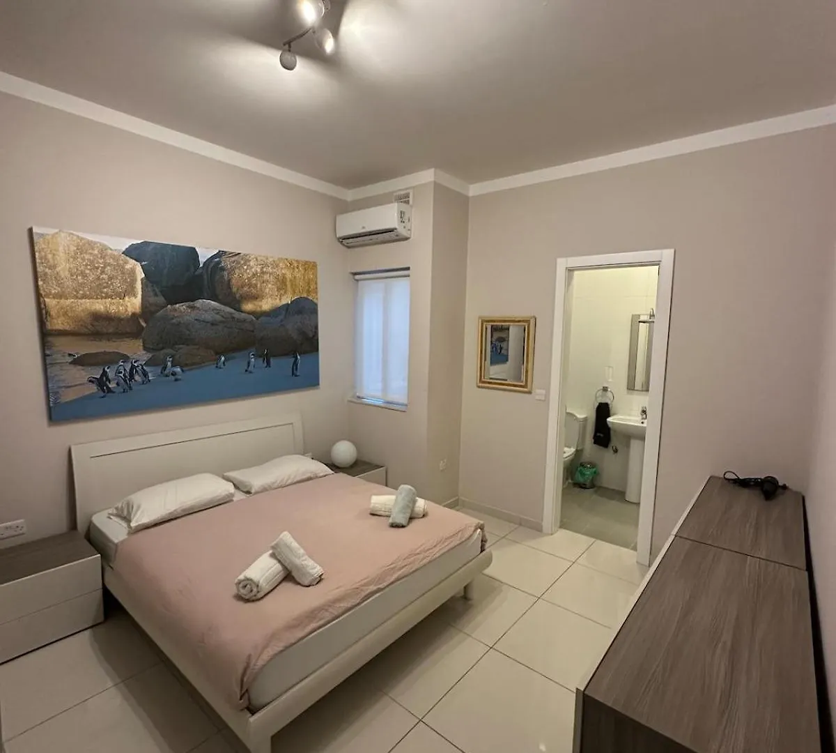 Apartment House With Sea Views In The City Center Saint Julian's Malta